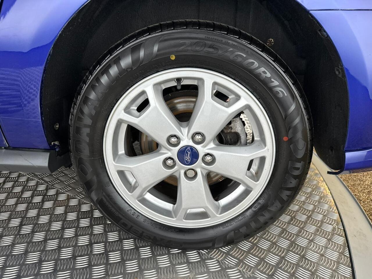 Ford Grand Tourneo Connect PF66OHX