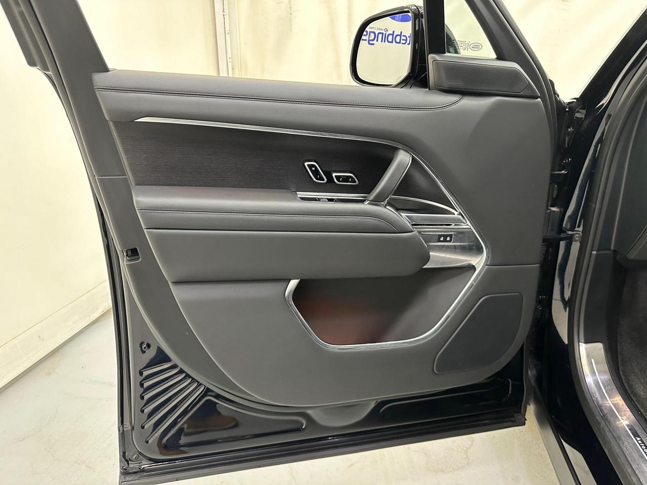 Land Rover Range Rover YE73JZF