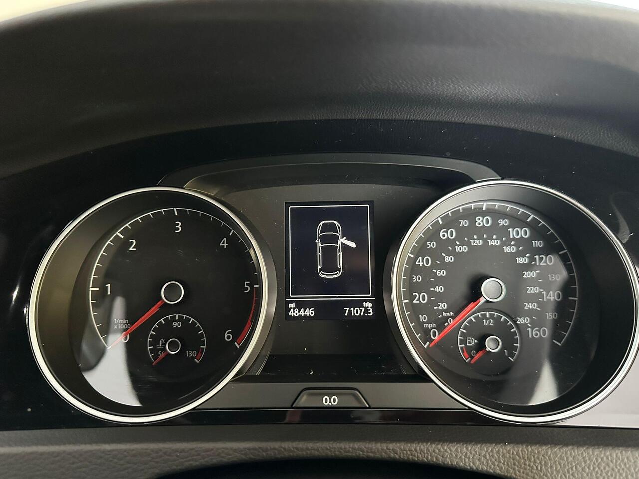 Volkswagen Golf SM69RDY
