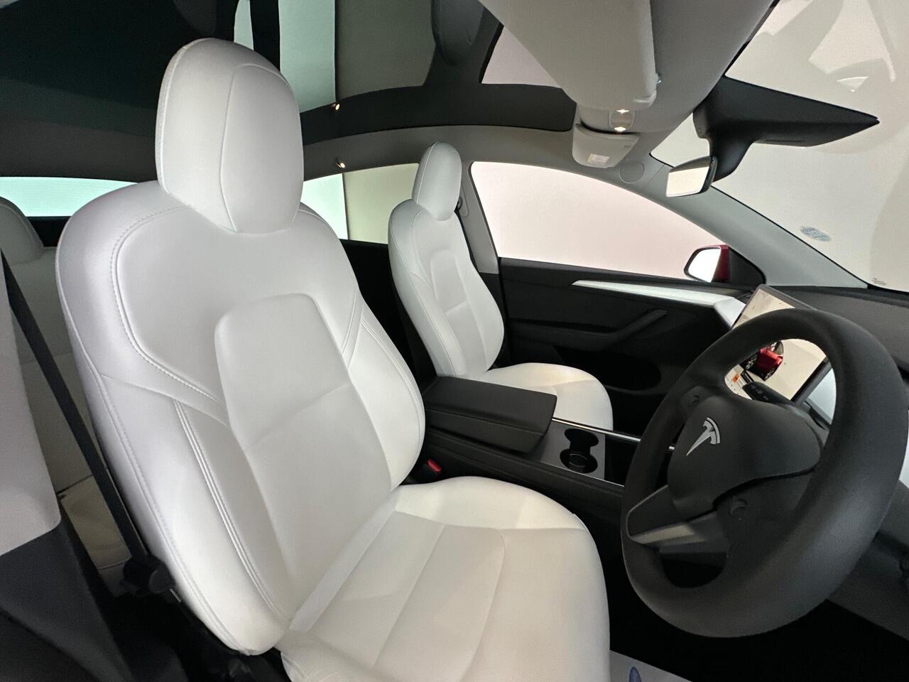 Tesla Model Y LB22LCT