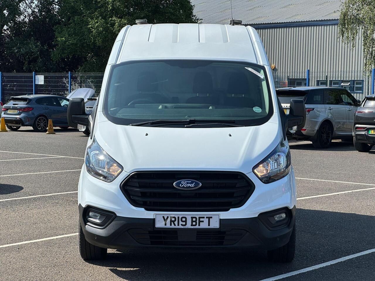 Ford Transit Custom YR19BFT