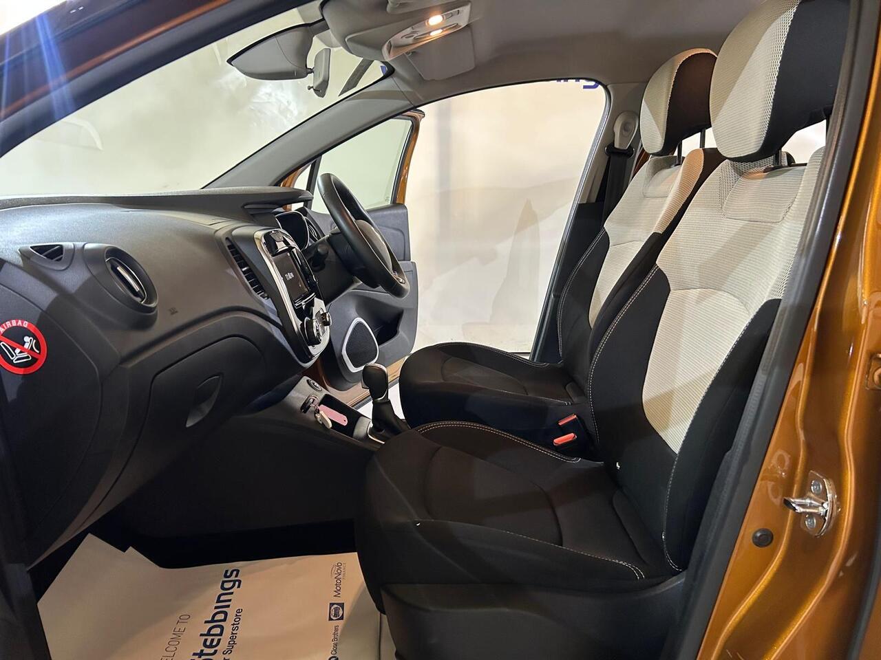 Renault Captur KR19JYJ