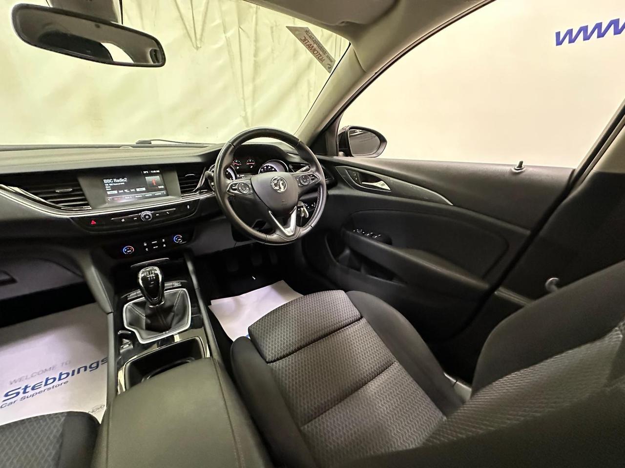 Vauxhall Insignia VU70YMO