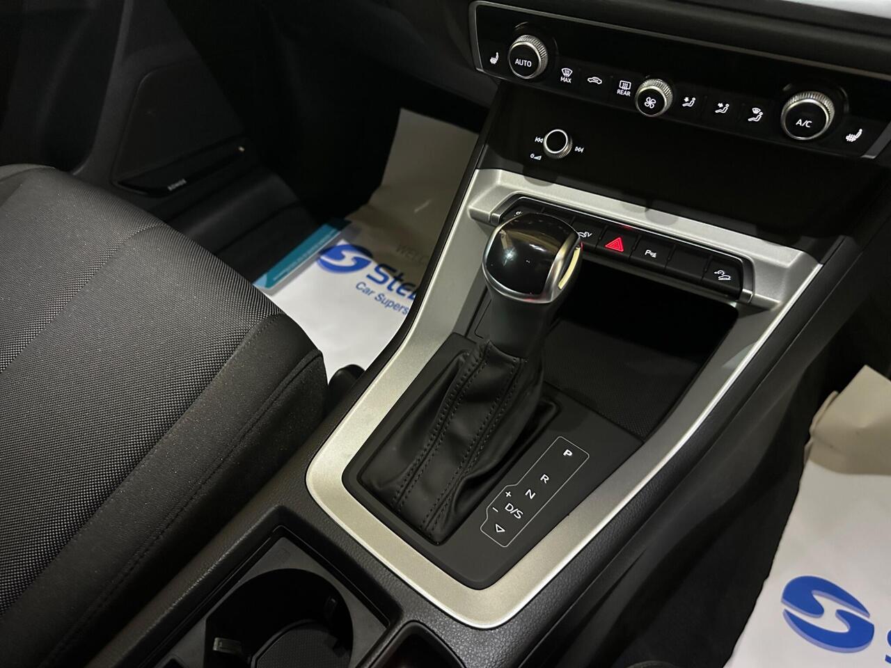 Audi Q3 MW22OVR
