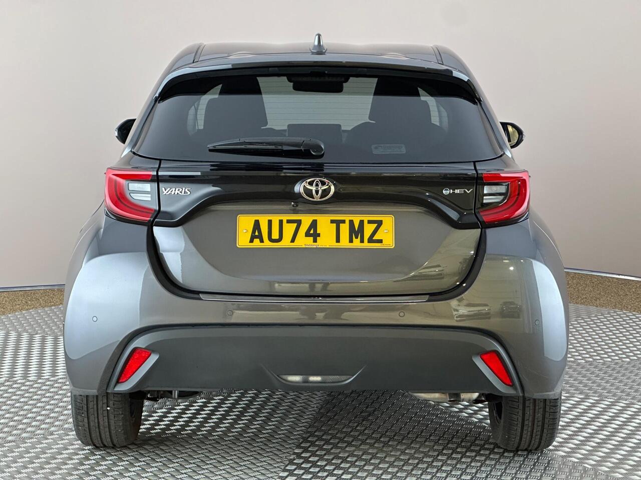 Toyota Yaris AU74TMZ