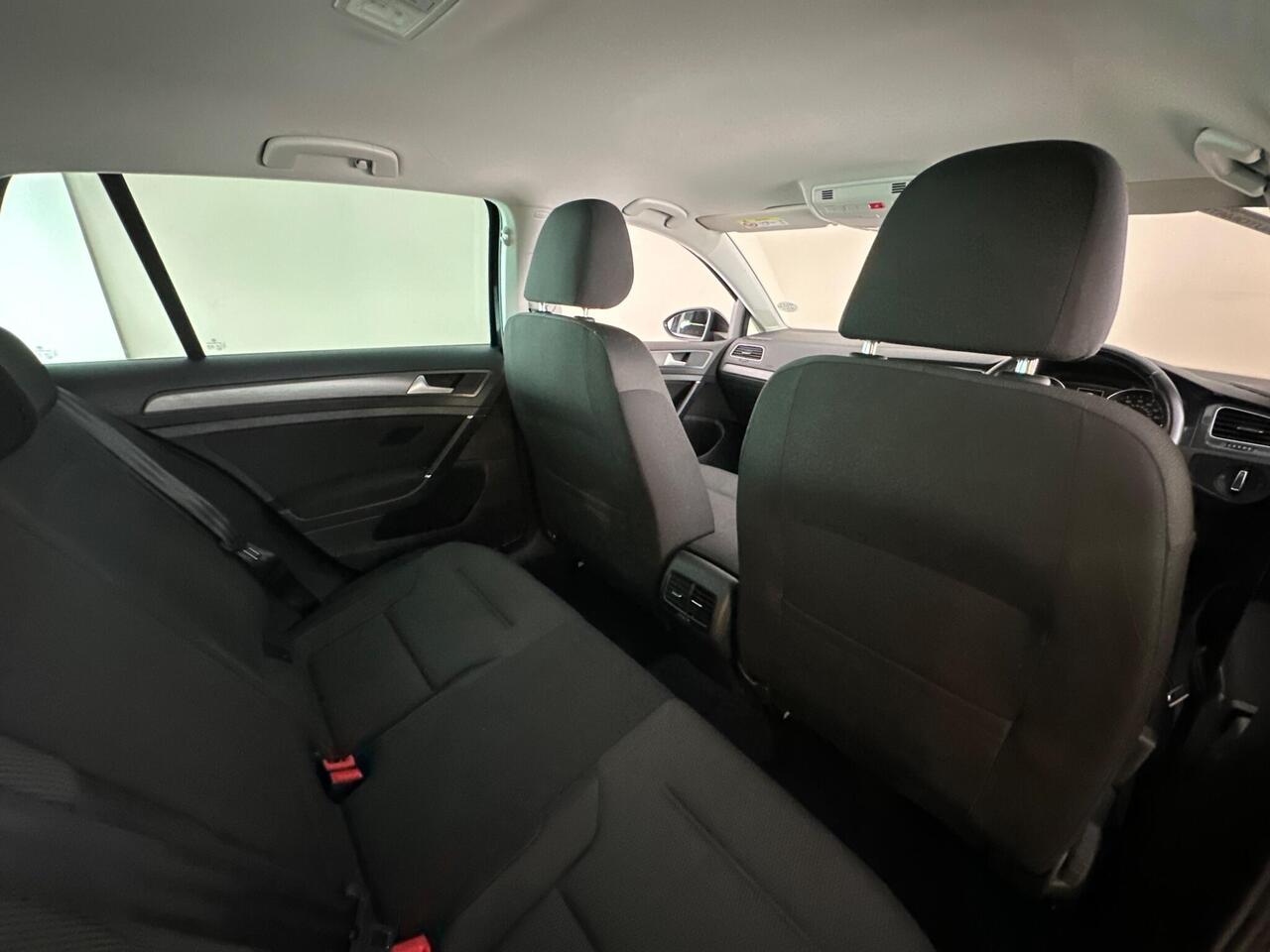 Volkswagen e-Golf SH19YMK