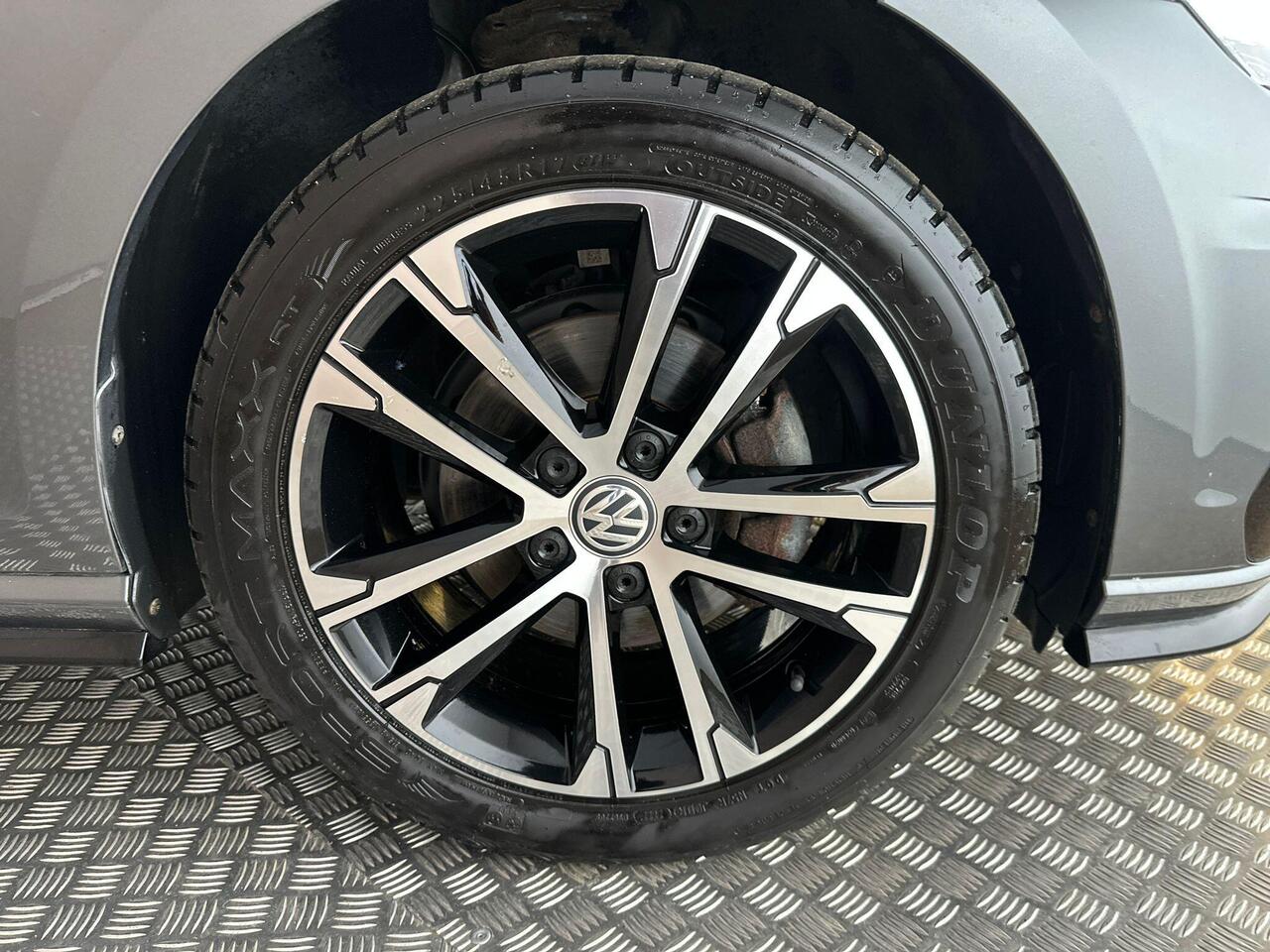 Volkswagen Golf SM69RDY