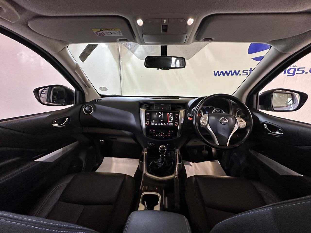 Nissan Navara AR21KFN