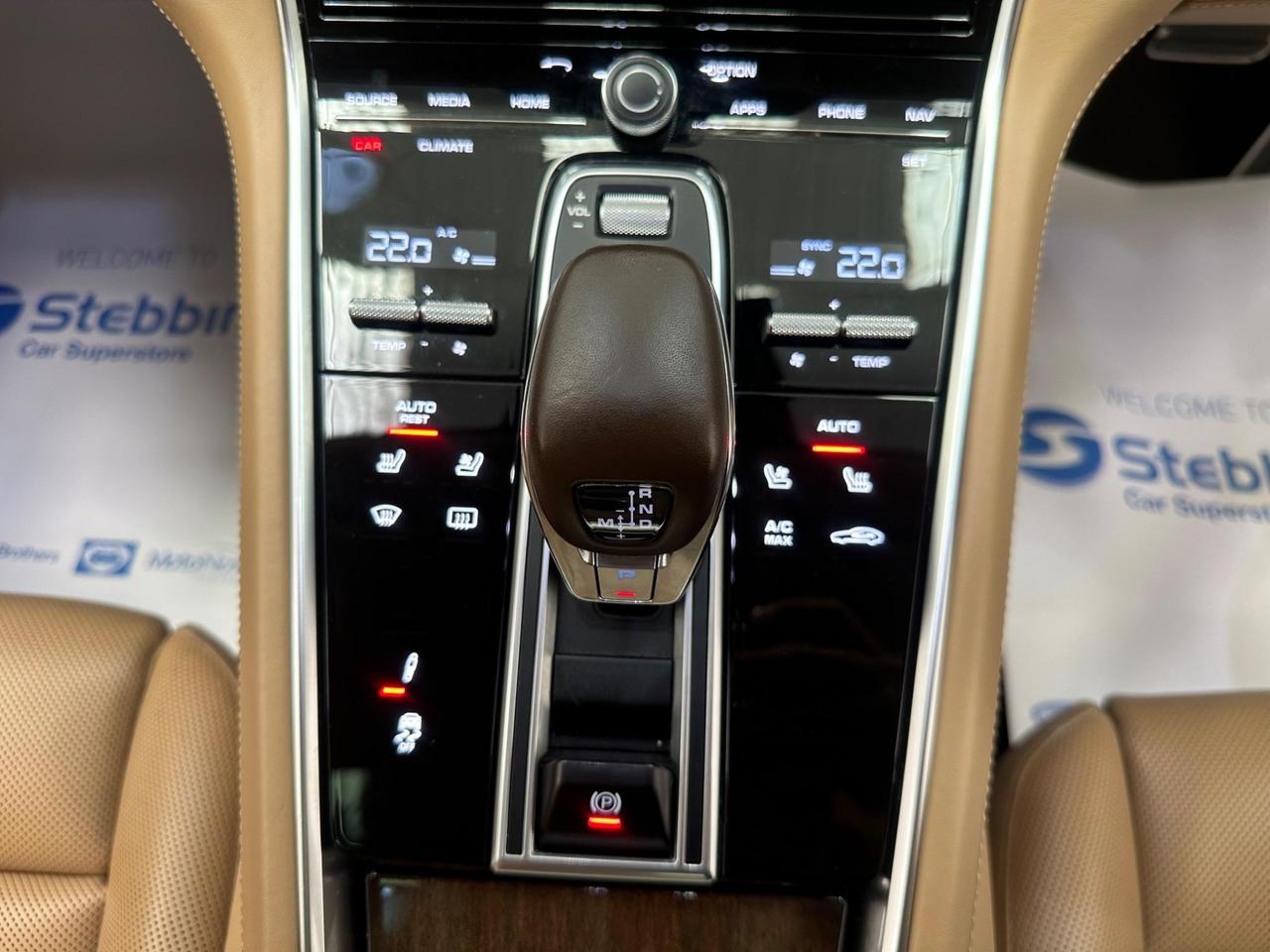 Porsche Panamera LA17VFV