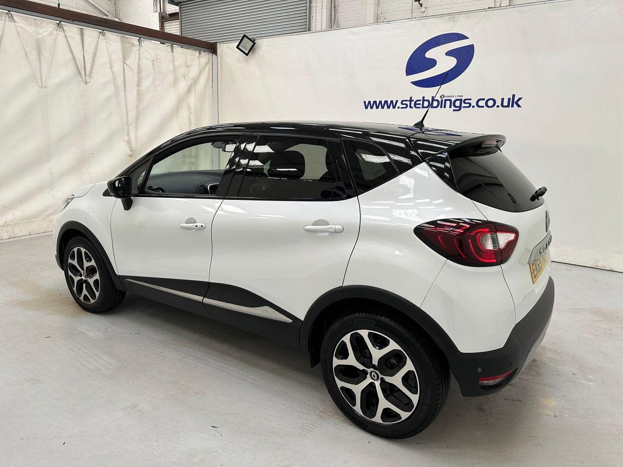 Renault Captur EK69YKP