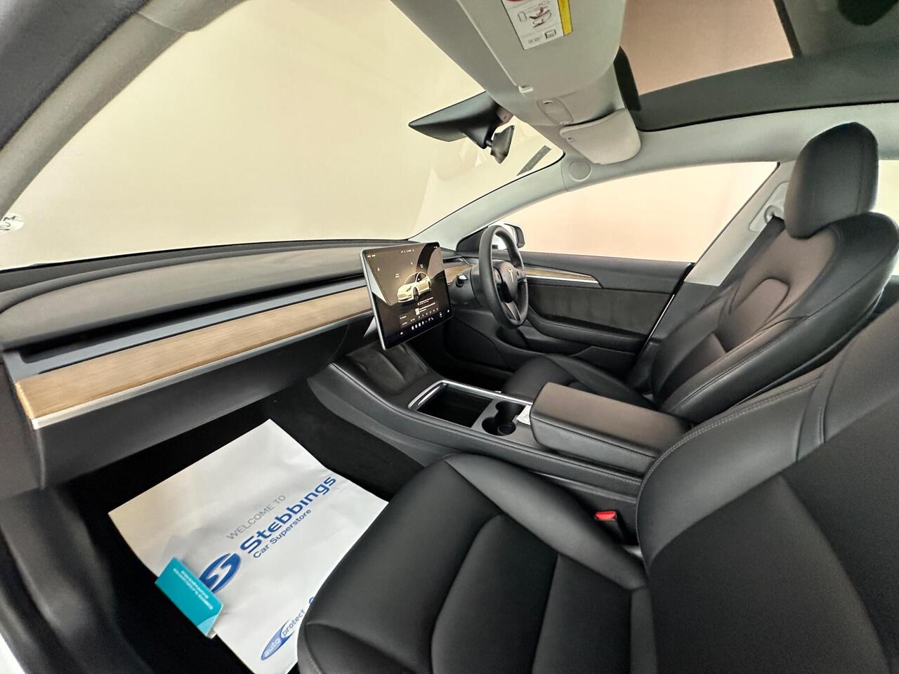 Tesla Model 3 AF72VHK