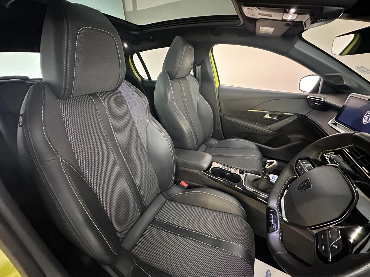 Peugeot 208 FL24CFM