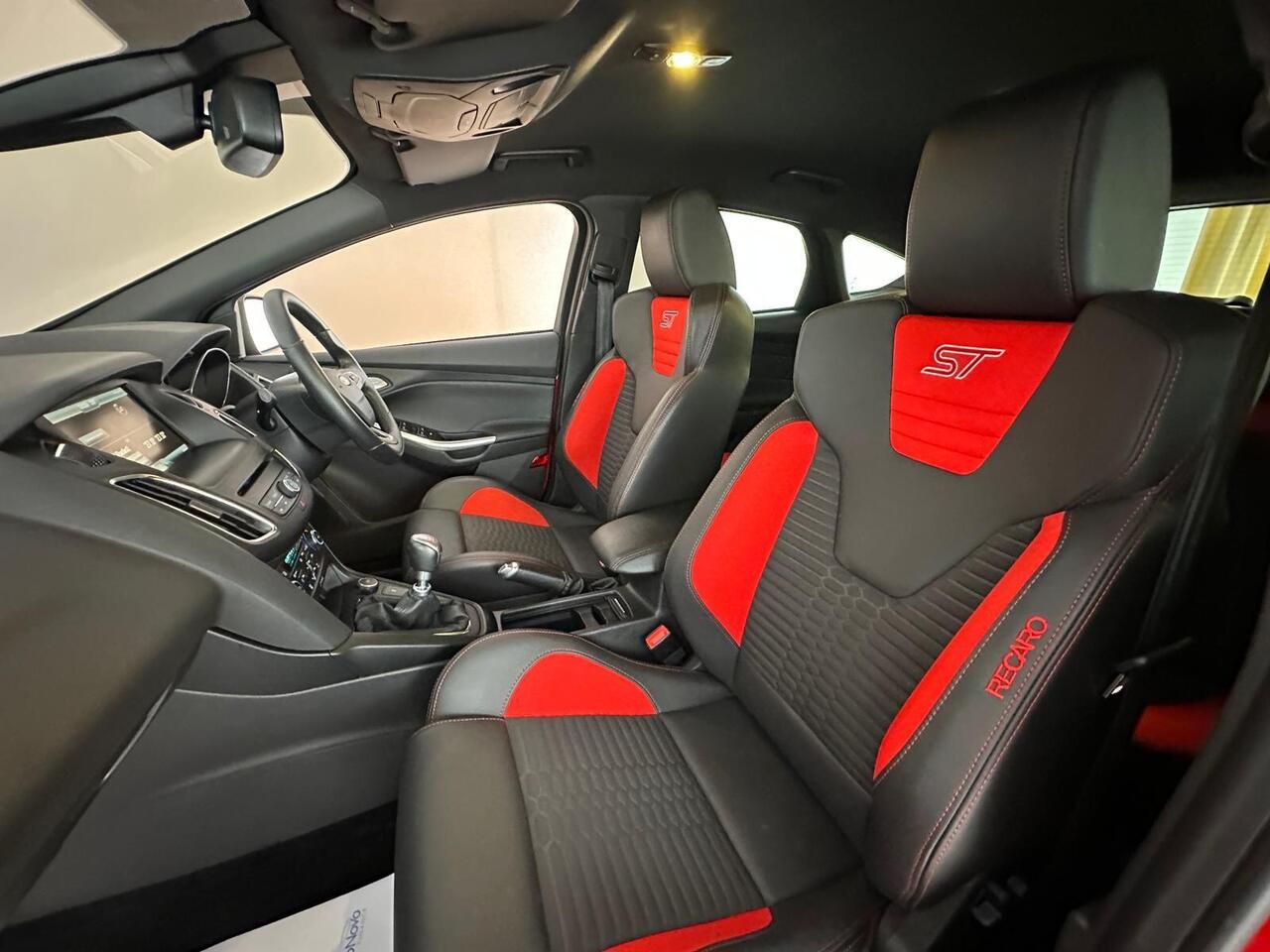 Ford Focus AD15AOM
