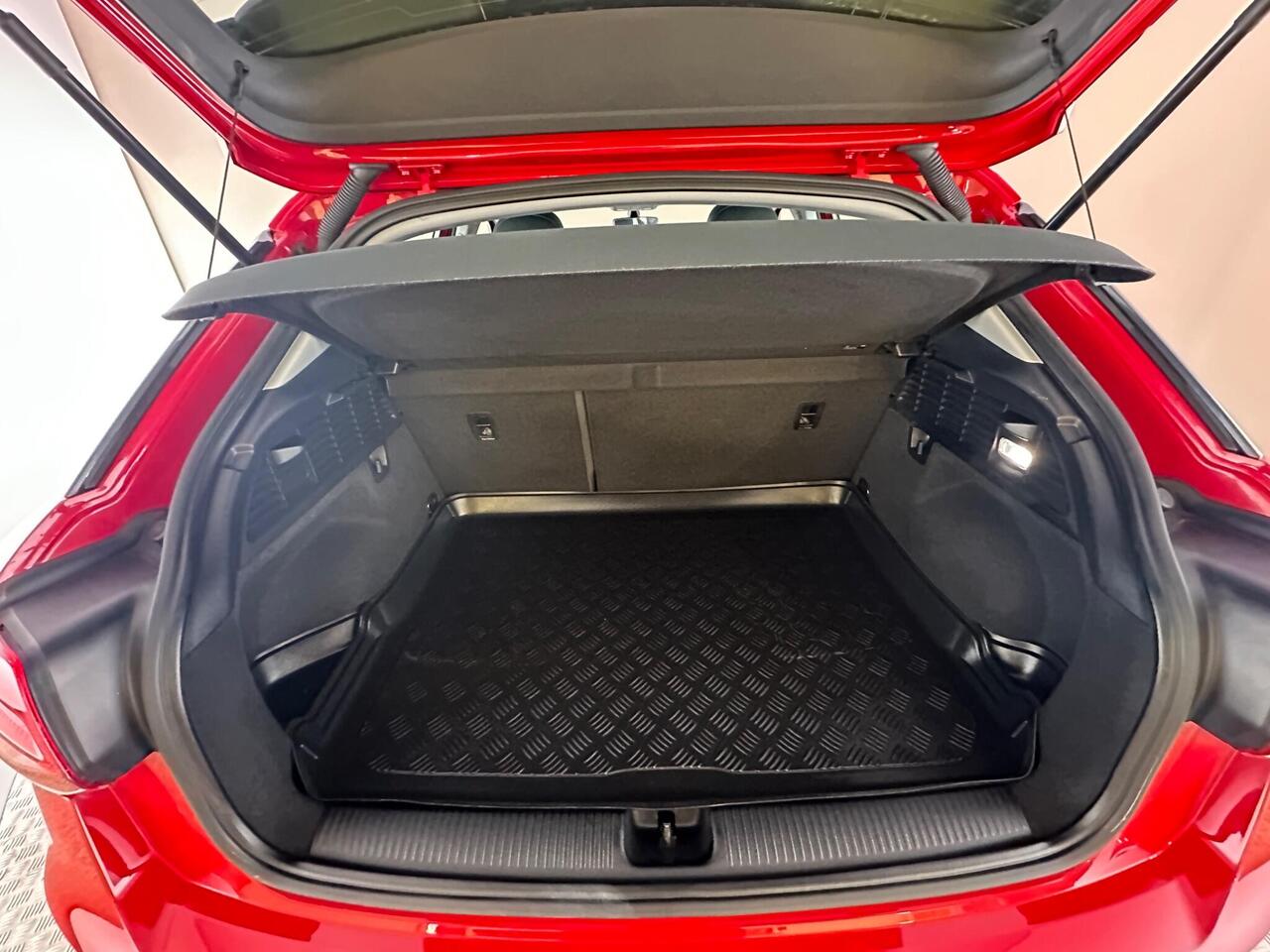 Audi Q2 OE66YSU