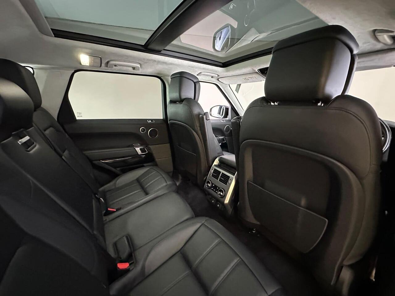 Land Rover Range Rover Sport DP18DXB