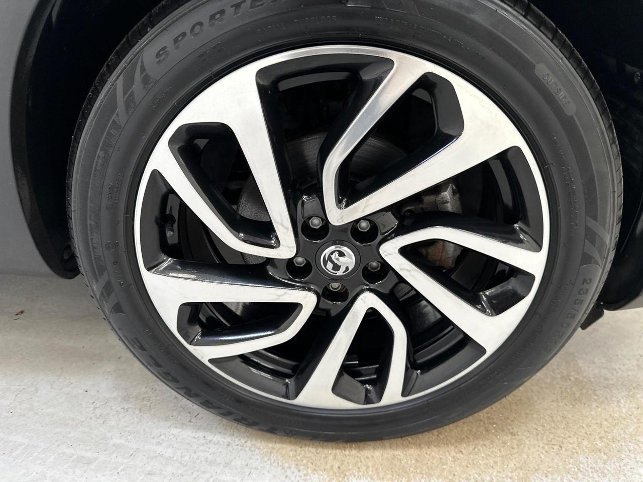 Vauxhall Grandland X FE19SZZ