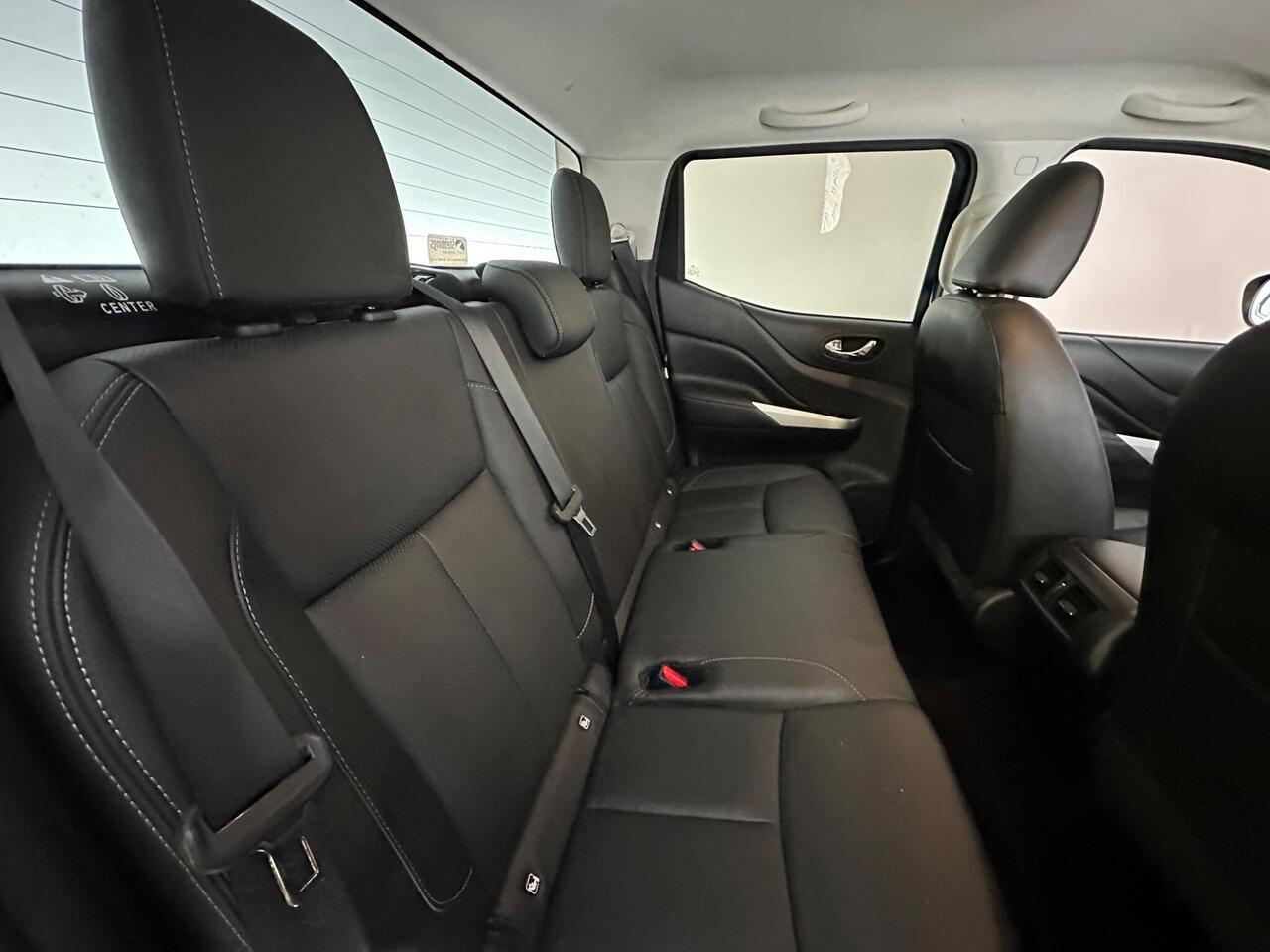 Nissan Navara YH21DDW