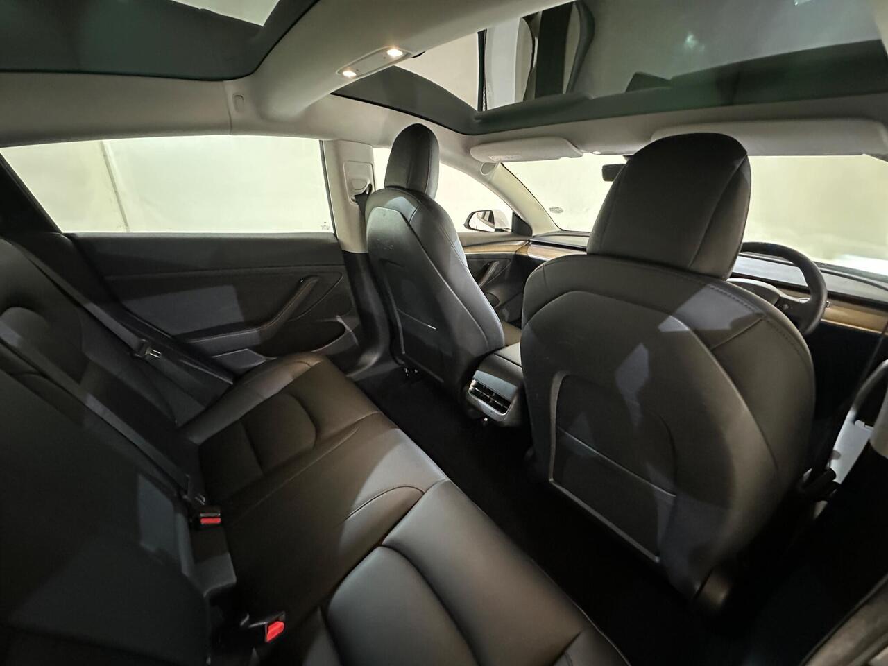 Tesla Model 3 MA71ZTX