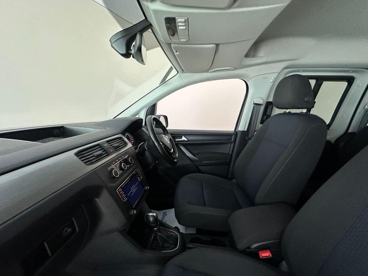 Volkswagen Caddy Maxi Life EY20XLT