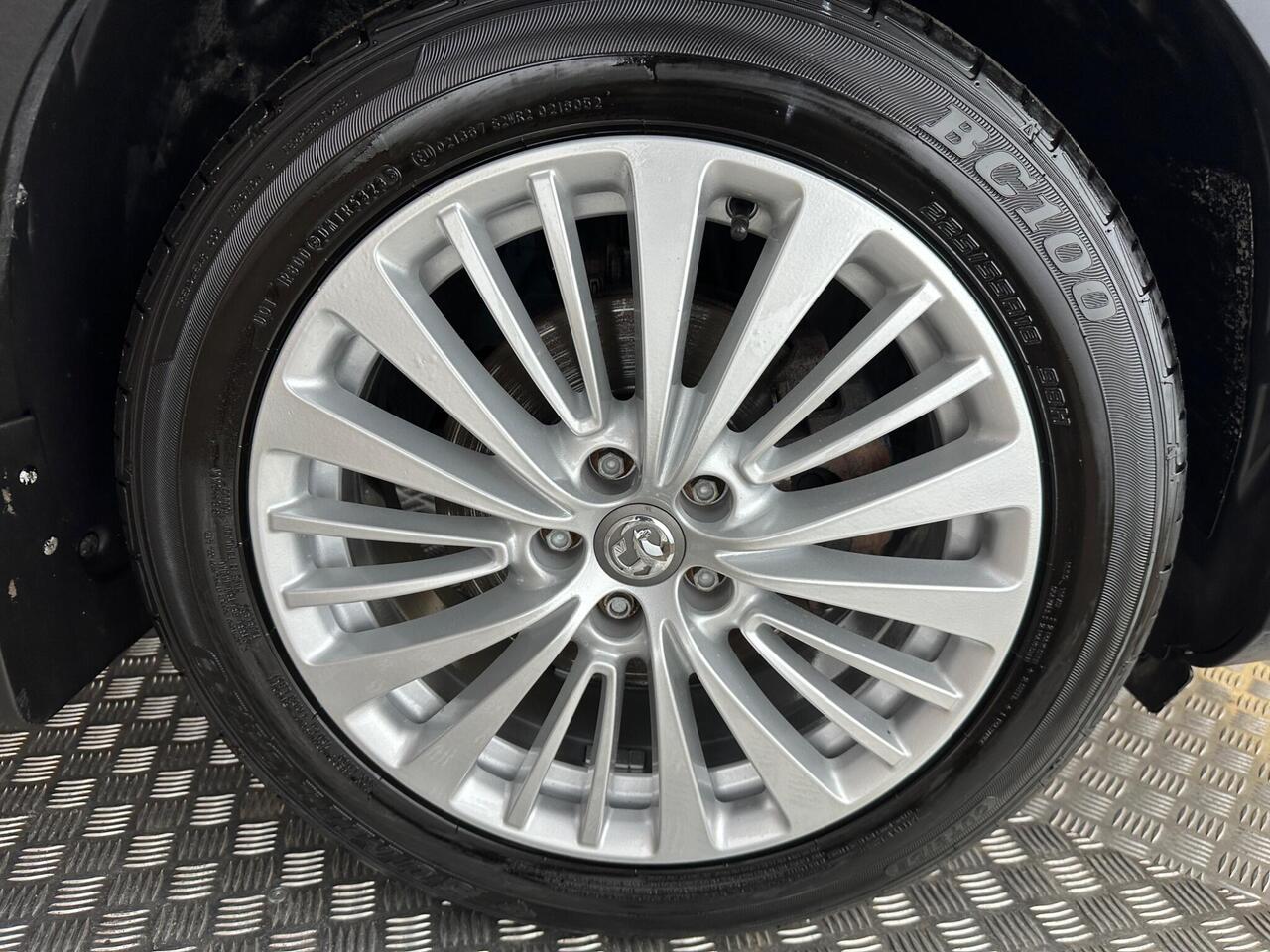 Vauxhall Grandland X LS69BKJ