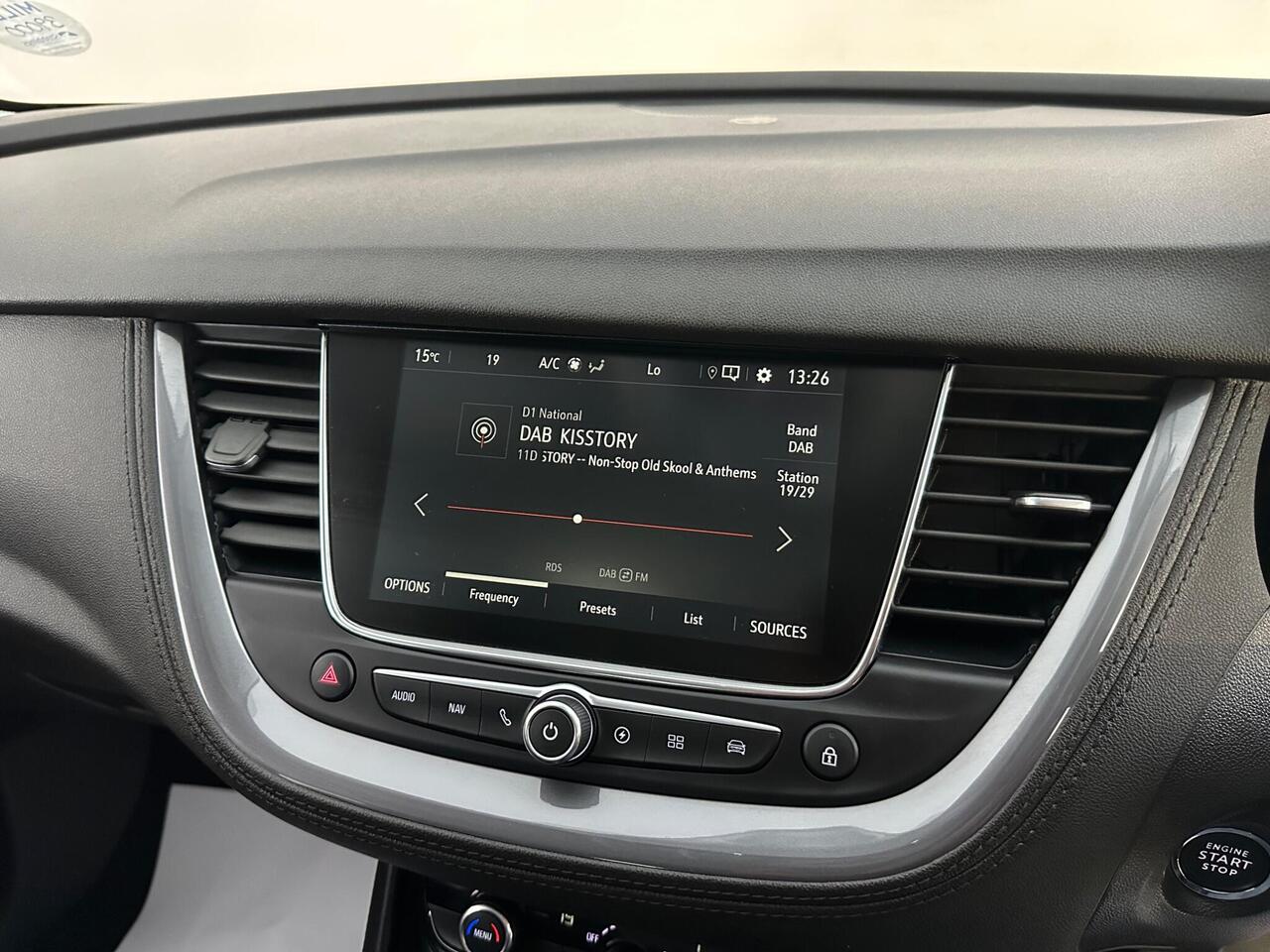 Vauxhall Grandland X DN70HKY