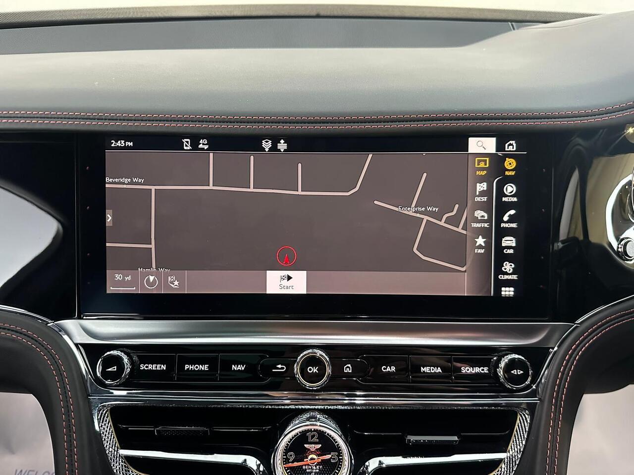 Bentley Flying Spur SN71VZD