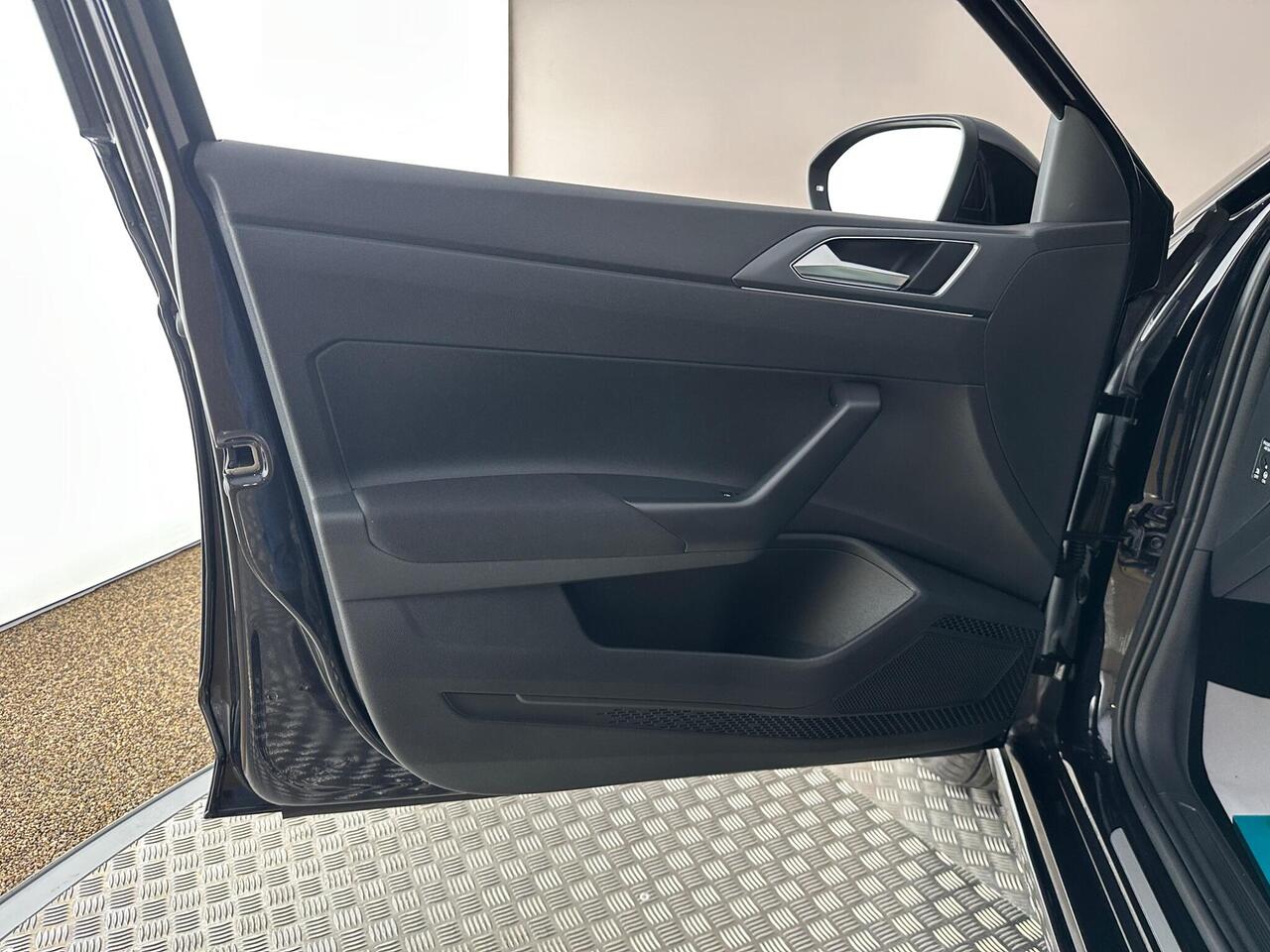 Volkswagen Taigo VN23YAF