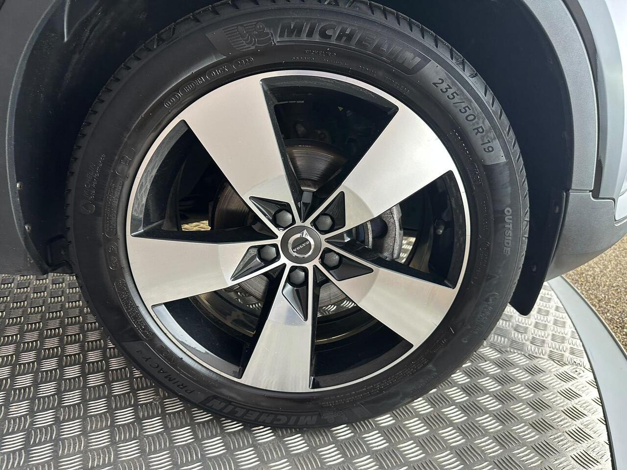Volvo XC40 YW19UKO