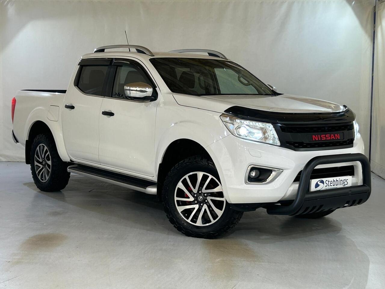 Nissan Navara DN67XNW
