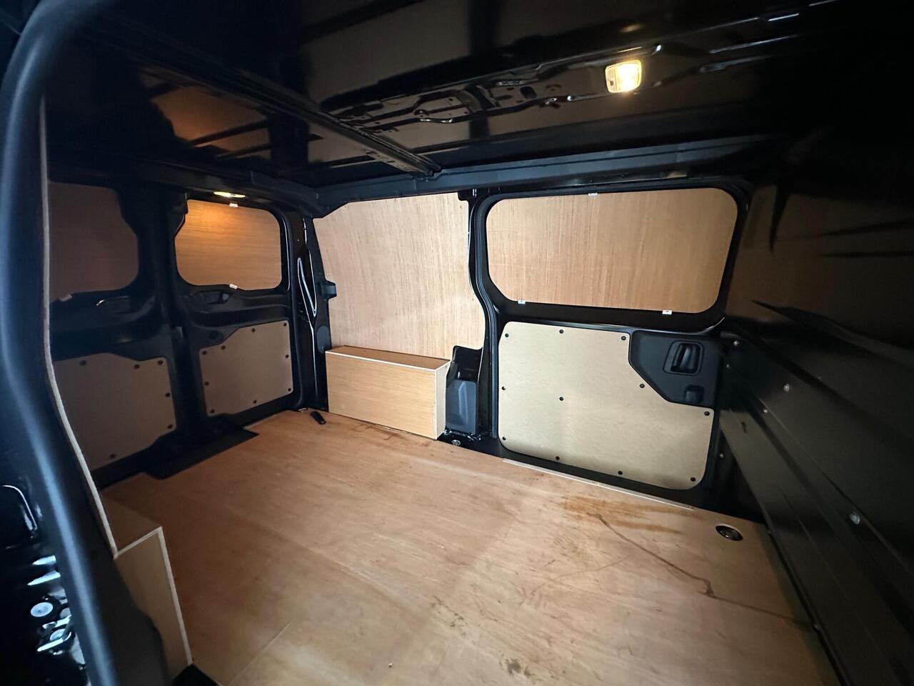 Vauxhall Vivaro DS74OKU