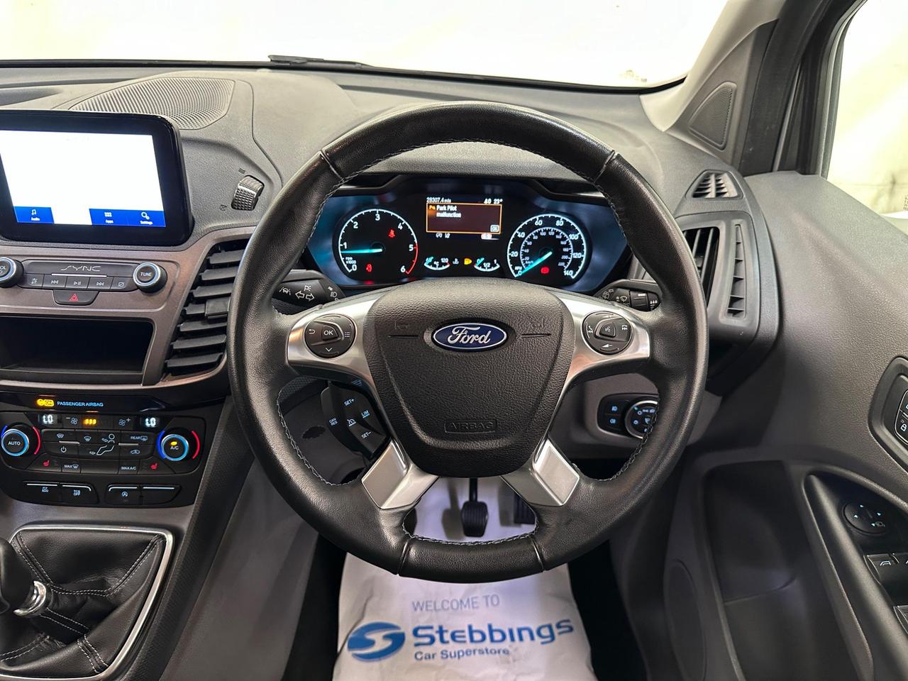 Ford Grand Tourneo Connect CN22PDZ