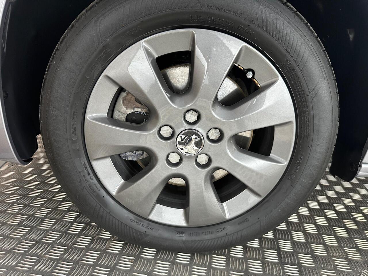 Vauxhall Combo Life Electric CF74XDA