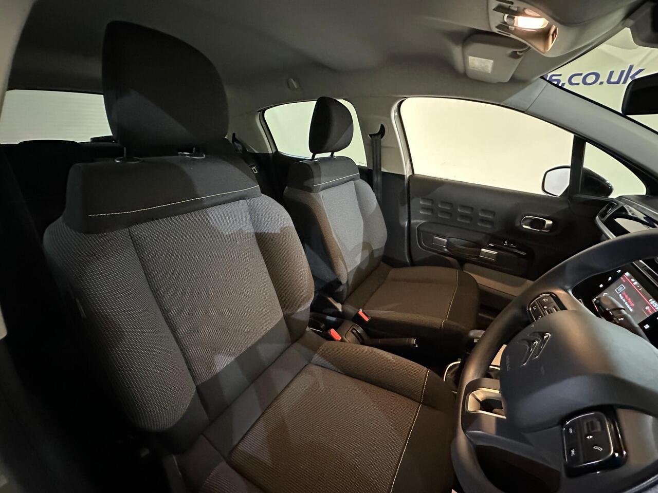 Citroen C3 YR74XHL