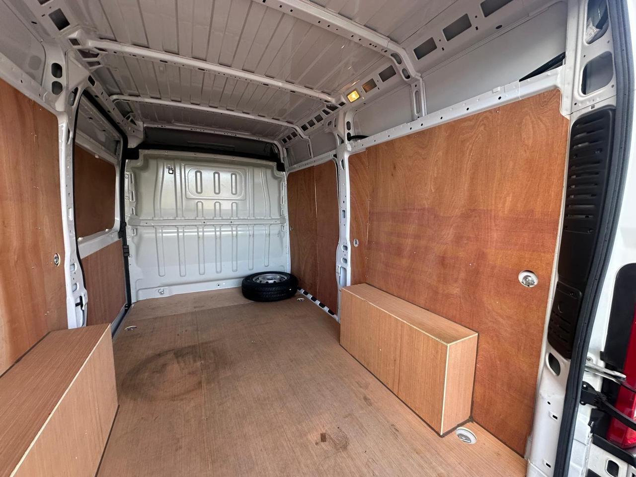 Vauxhall Movano DS23XNU