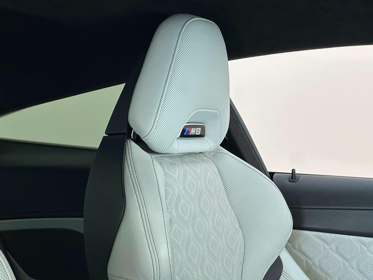 BMW M8 EF72XJA