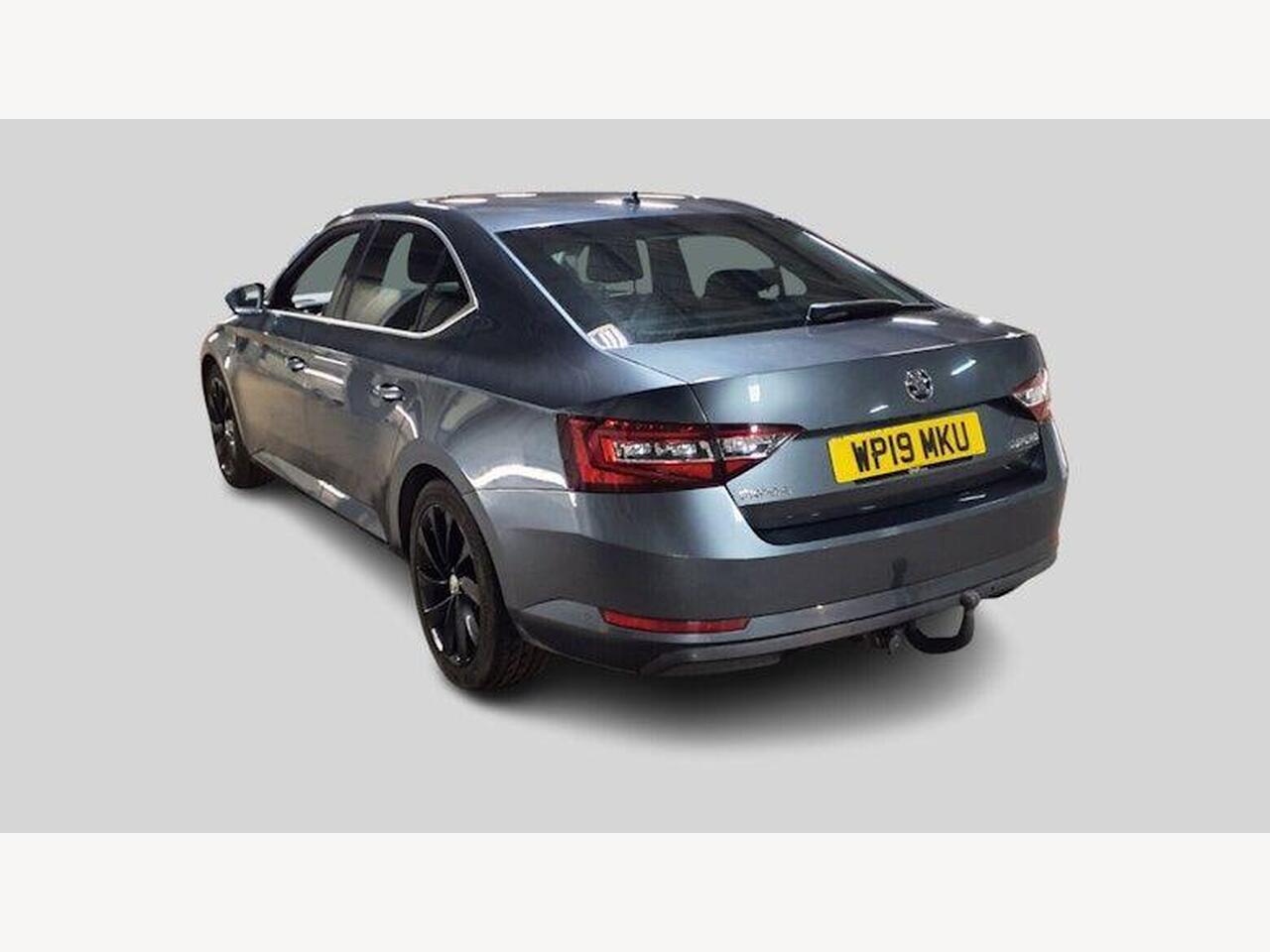 Skoda Superb WP19MKU