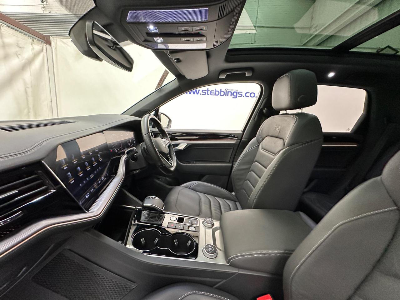 Volkswagen Touareg YY71PJV
