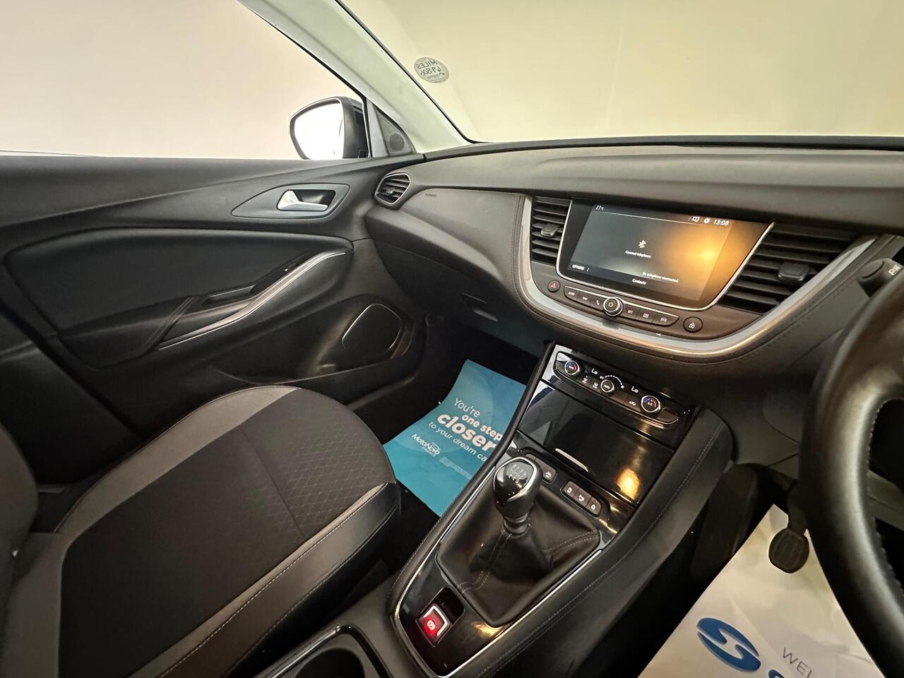 Vauxhall Grandland X DF21CBO