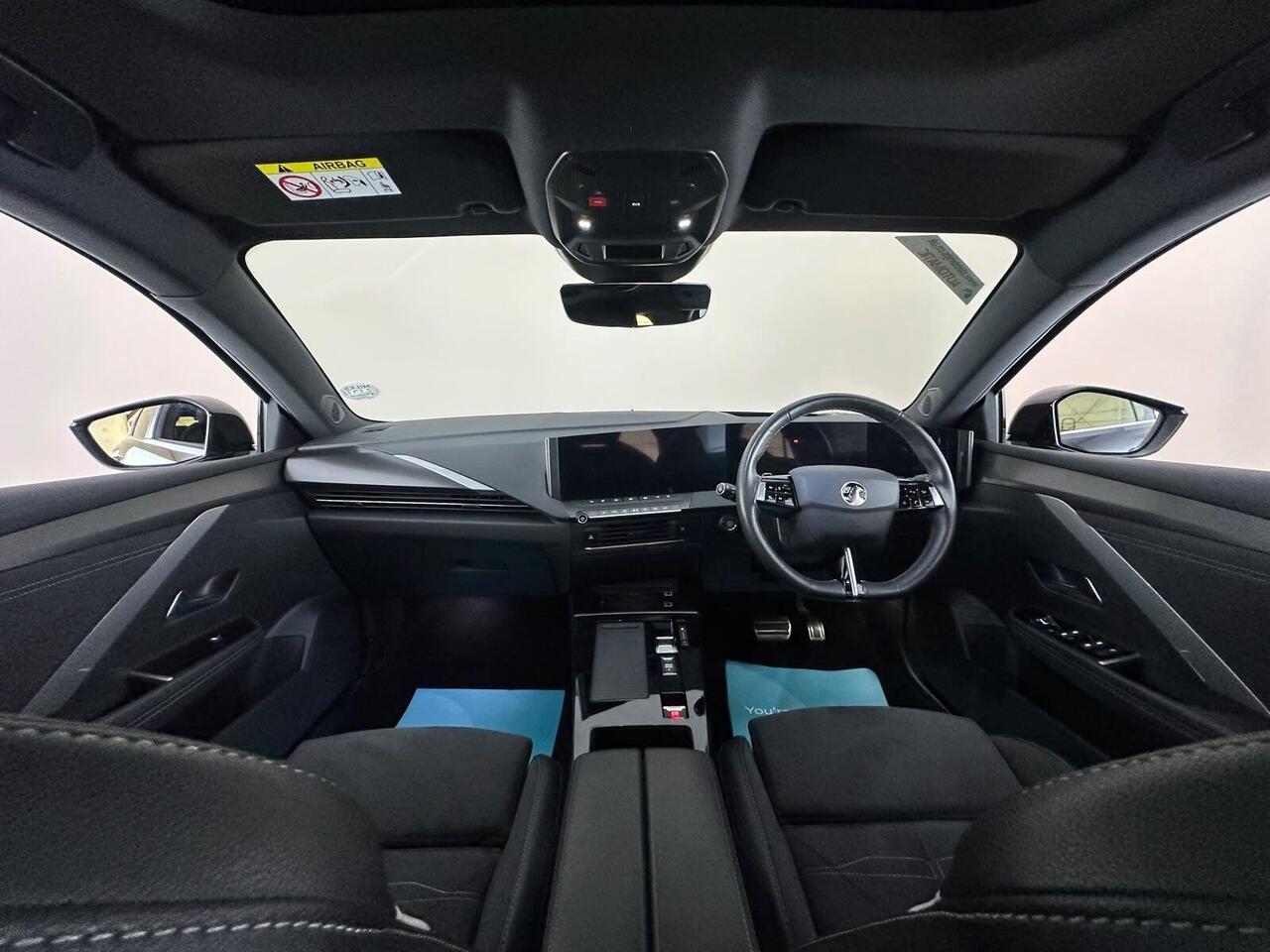 Vauxhall Astra BC72CYF