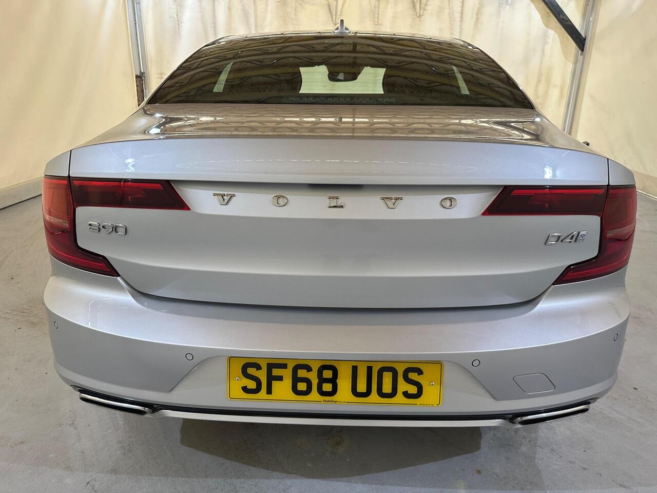 Volvo S90 SF68UOS