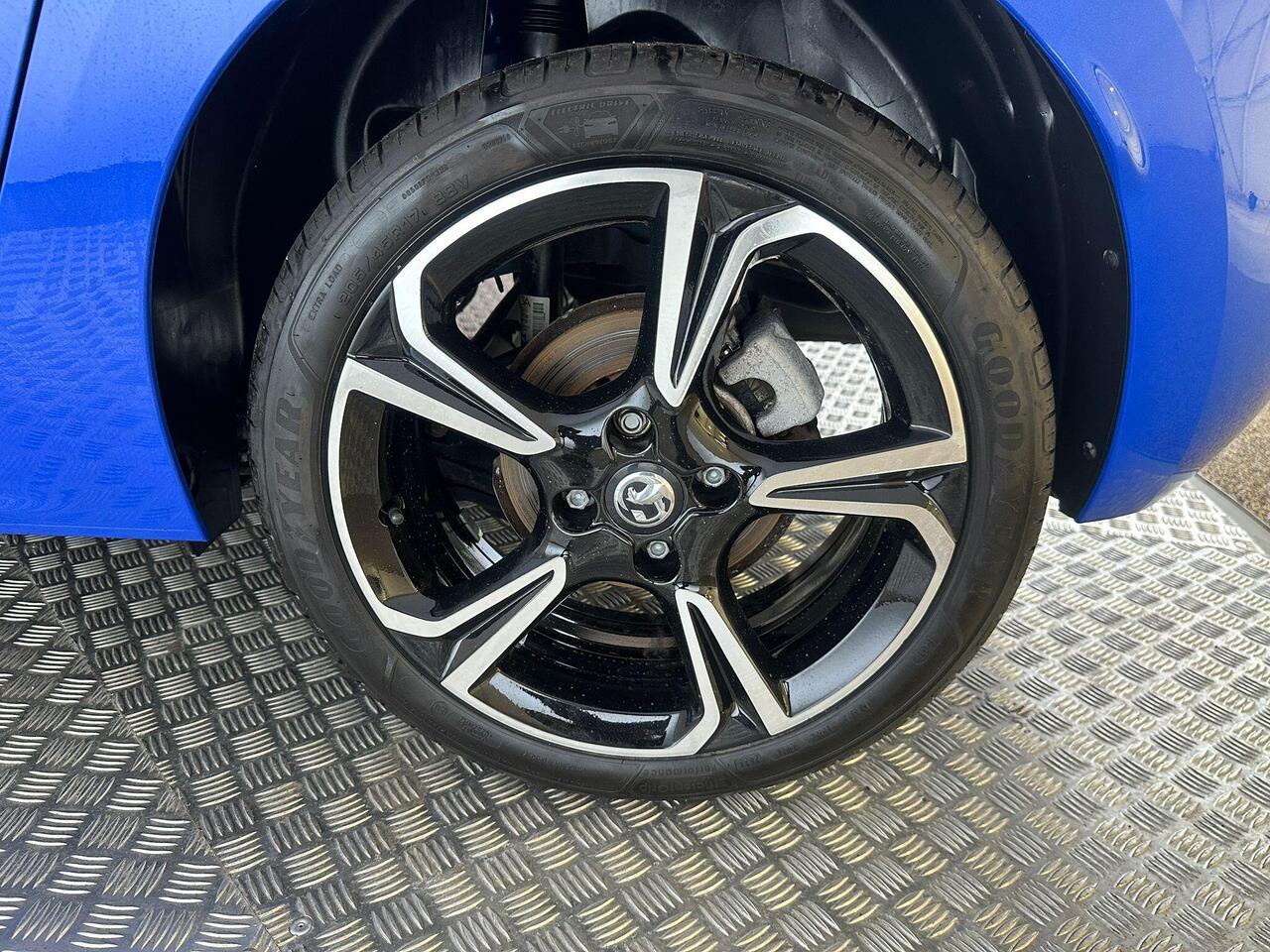 Vauxhall Corsa DN71WHT