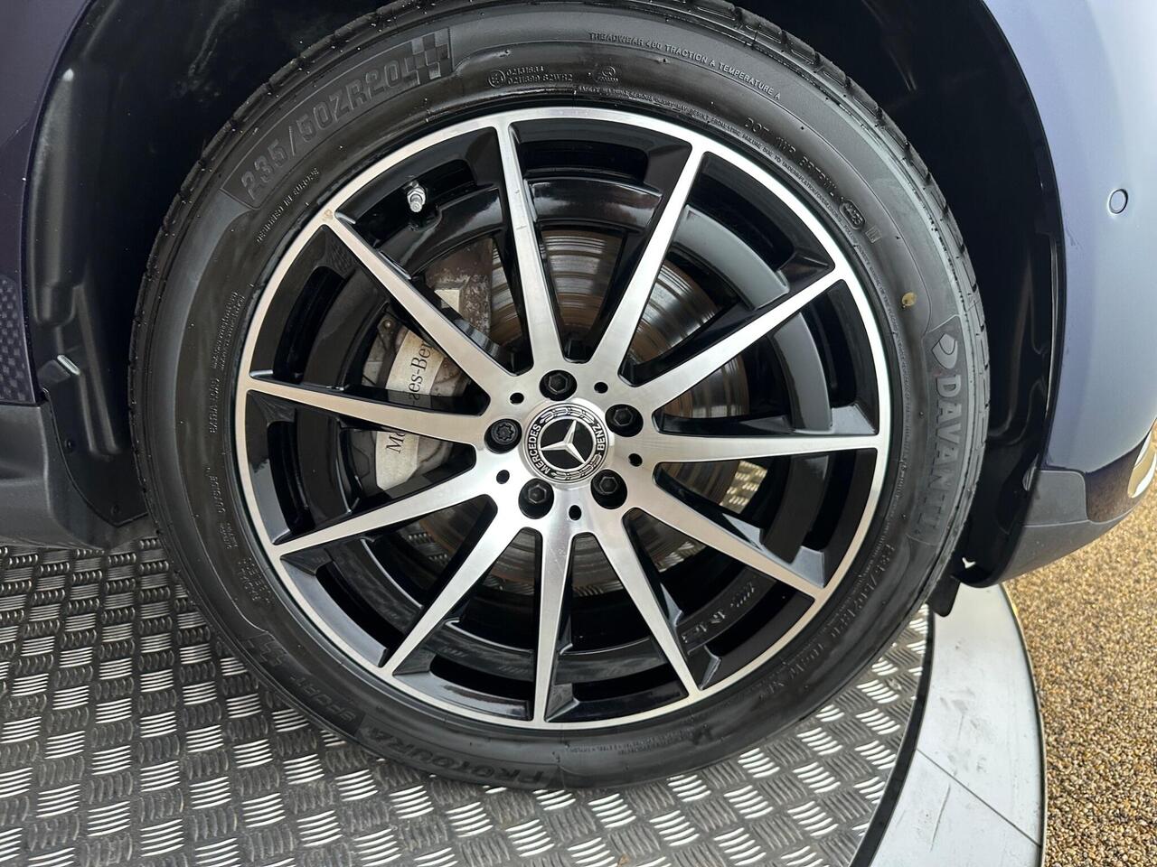 Mercedes-Benz EQC WP71HPF