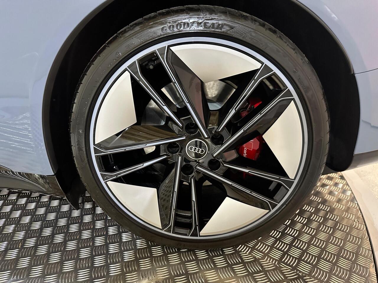 Audi RS e-tron GT KP74MTJ