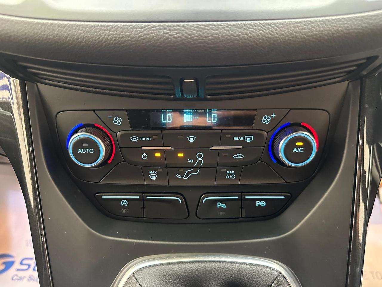 Ford Kuga AY17NRV