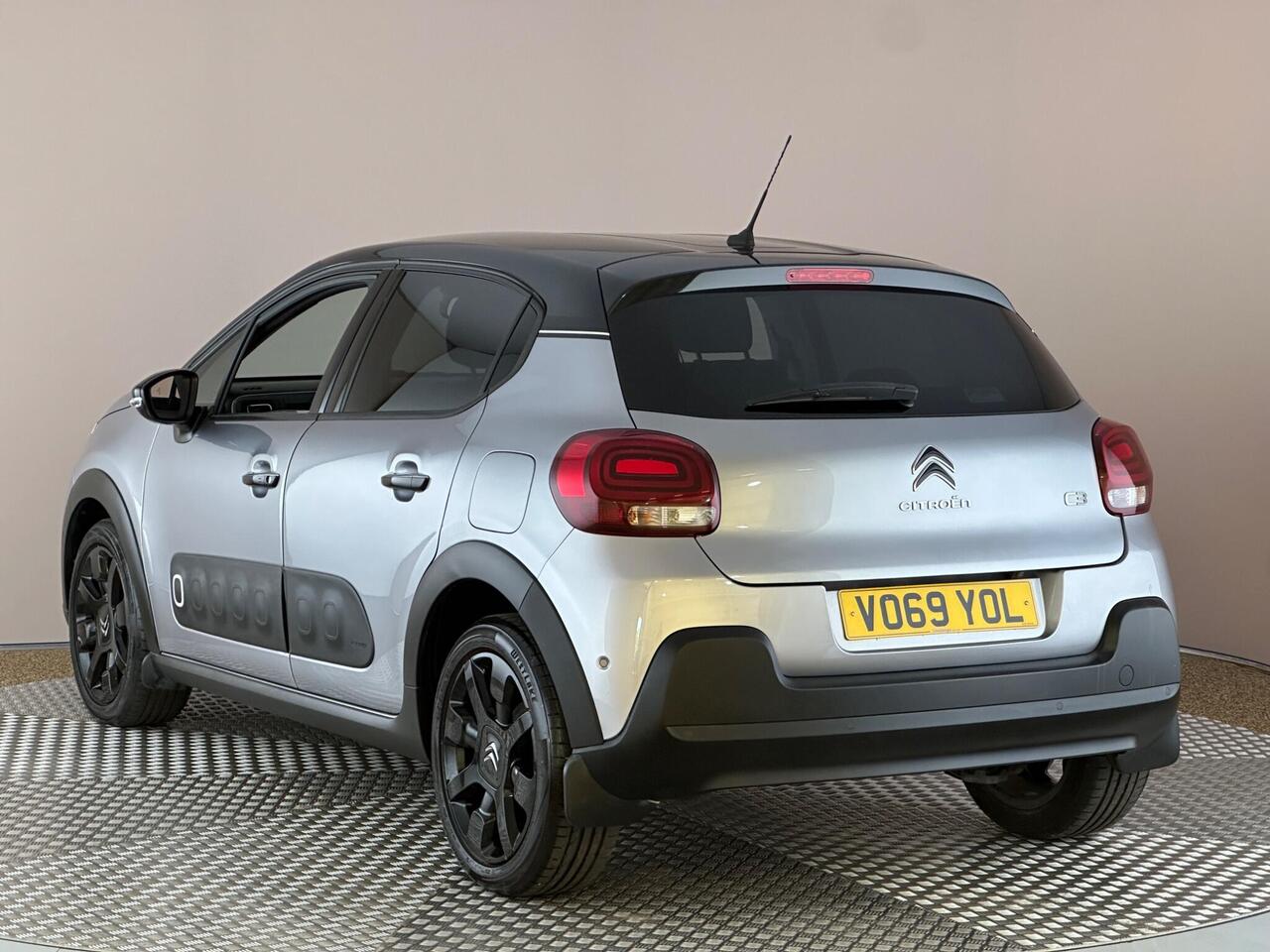 Citroen C3 OV69YOL