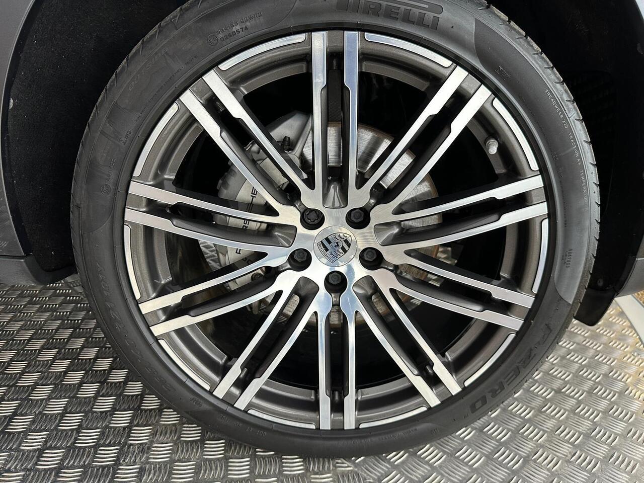 Porsche Macan RK67LWA