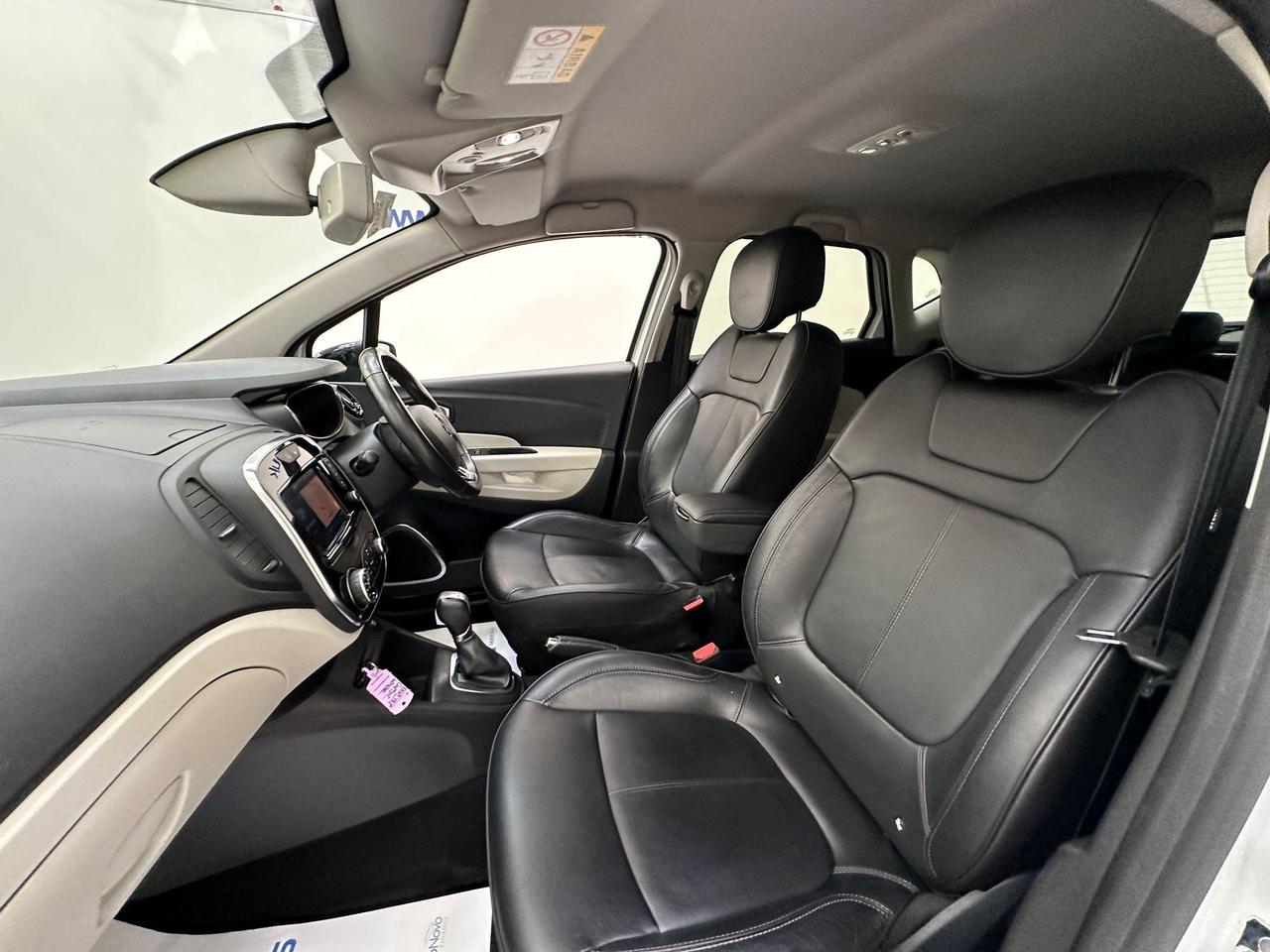 Renault Captur EK69YKP