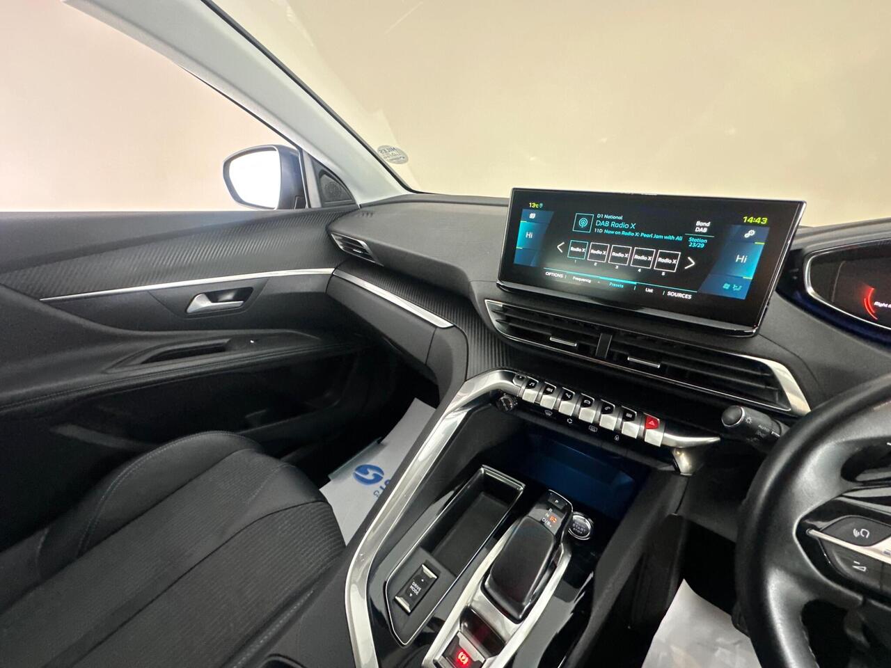 Peugeot 3008 VK71HYZ