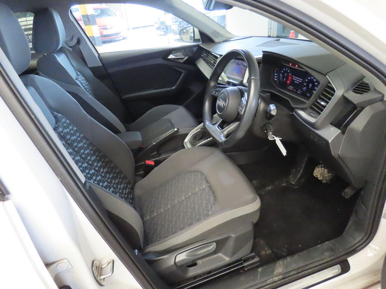 Audi A1 AV20KDX