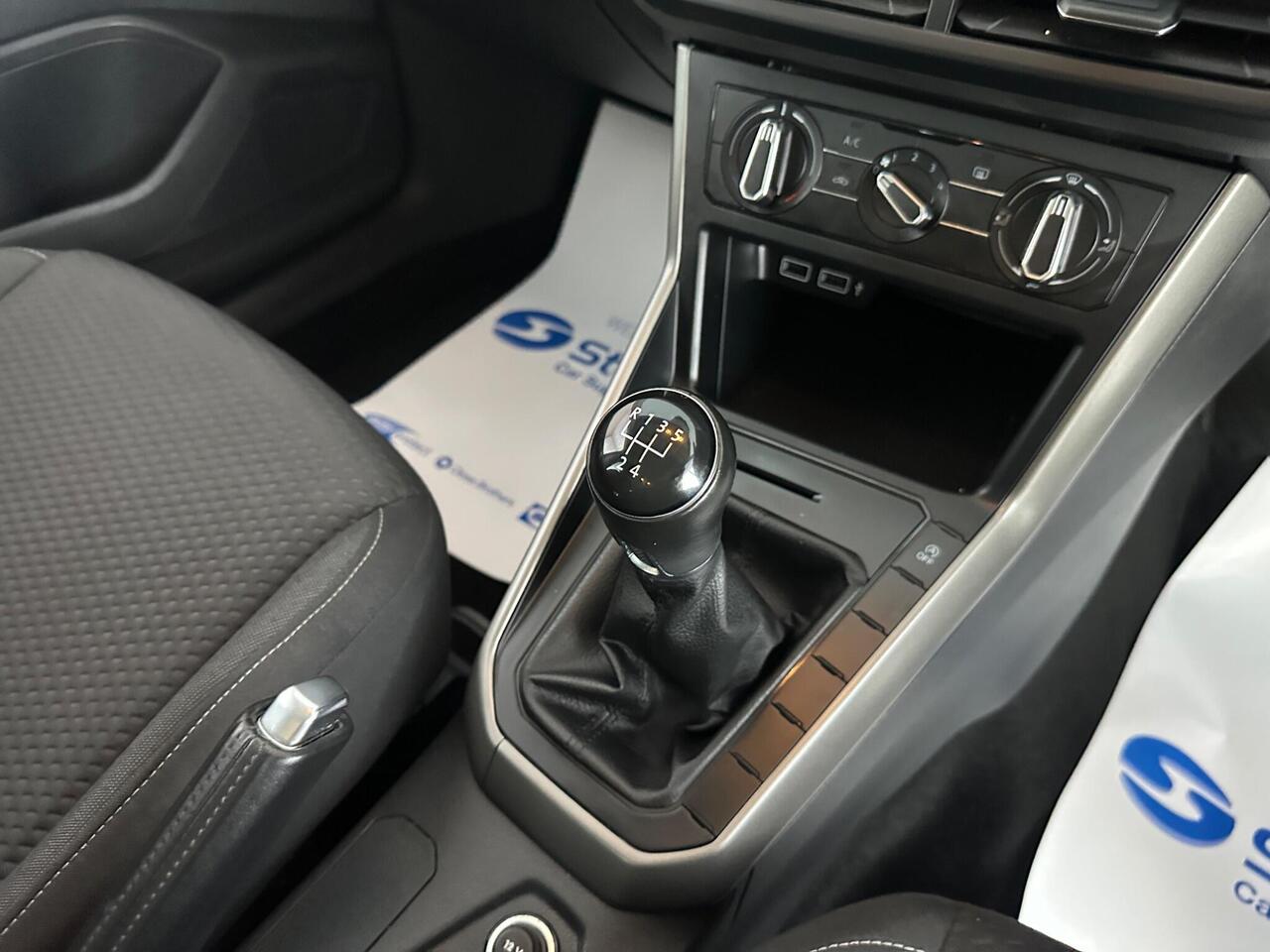 Volkswagen Polo FP18XLA